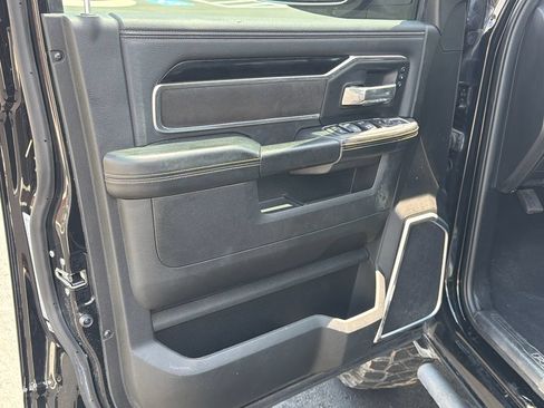 Used 2022 RAM 2500 Laramie AWD/4WD image 10