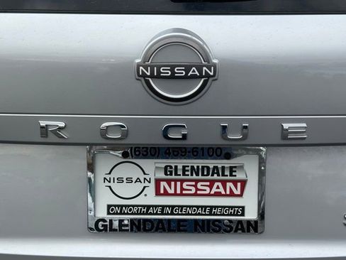 Certified 2023 Nissan Rogue SV image 14