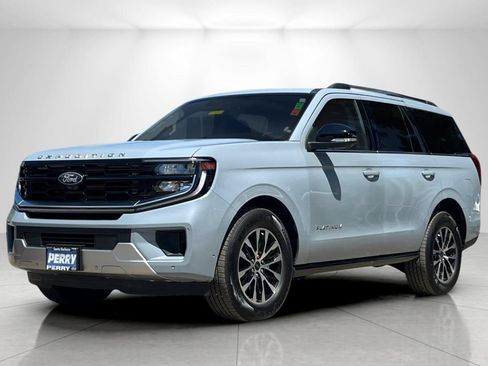 Used 2025 Ford Expedition Platinum AWD/4WD image 7