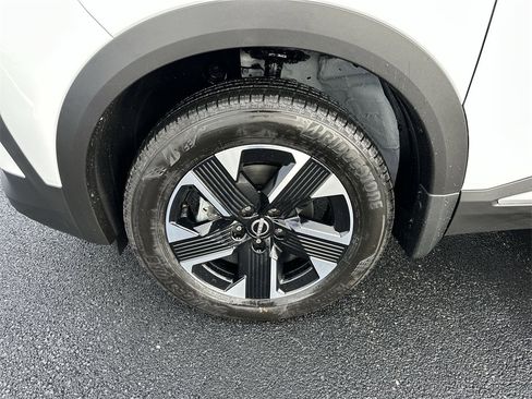 New 2026 Nissan Kicks SV w/ SV Premium Package image 10