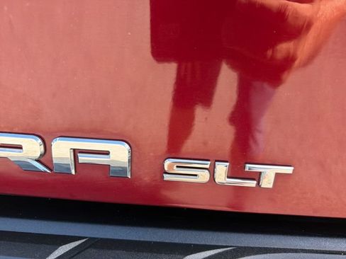 Used 2013 GMC Sierra 1500 SLT w/ SLT Convenience Package AWD/4WD image 10