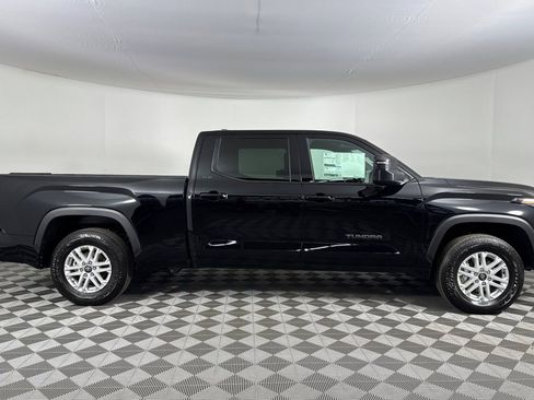 New 2025 Toyota Tundra SR5 image 3