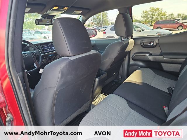 Used 2022 Toyota Tacoma TRD Sport AWD/4WD image 31