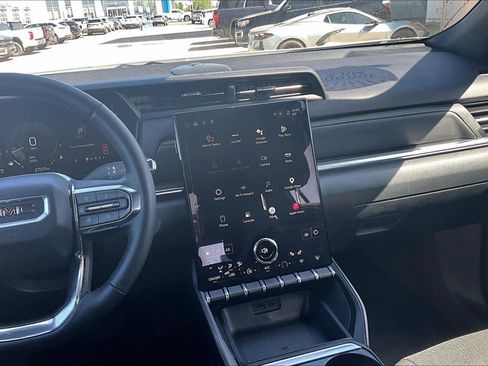 Used 2025 GMC Terrain Elevation AWD/4WD image 6