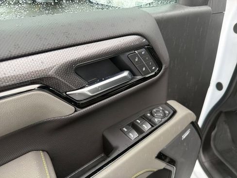 New 2026 Chevrolet Silverado 1500 ZR2 AWD/4WD image 16