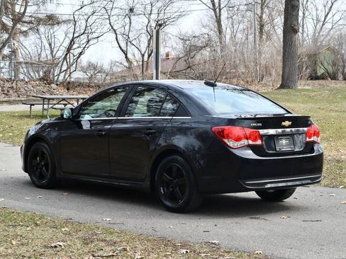 Used 2016 Chevrolet Cruze LT FWD image 6