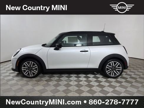 New 2026 MINI Cooper 2-Door Hardtop image 4
