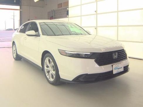 Used 2024 Honda Accord LX image 3