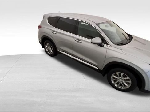 Used 2020 Hyundai Santa Fe SEL image 3