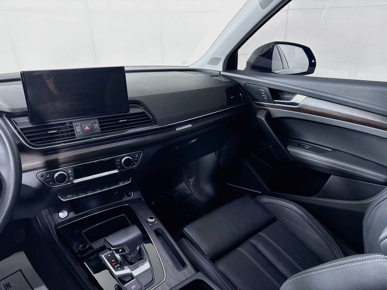 Certified 2023 Audi Q5 2.0T Prestige AWD/4WD image 24