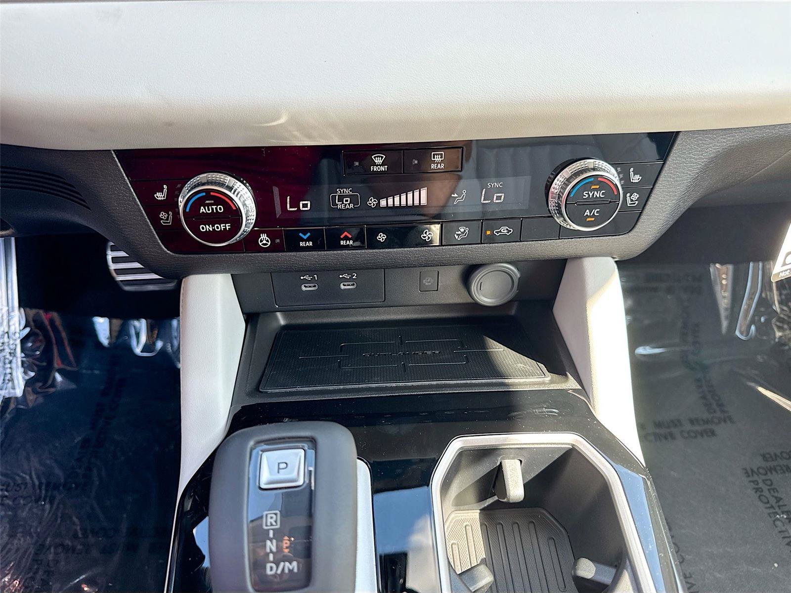New 2026 Mitsubishi Outlander SEL FWD image 12