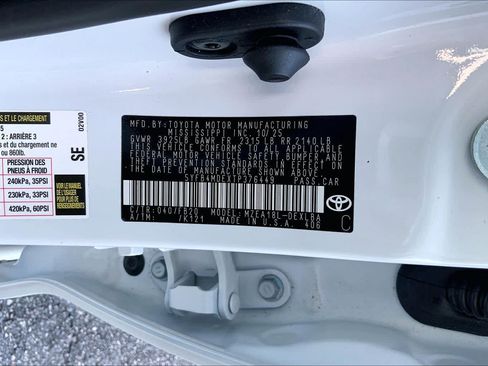 Used 2026 Toyota Corolla LE FWD image 27