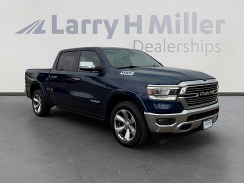 Used 2019 RAM 1500 Laramie AWD/4WD image 8