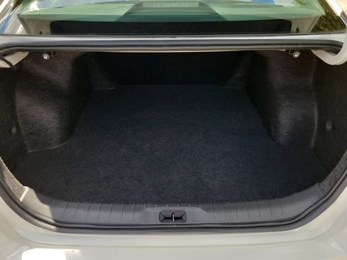Used 2025 Nissan Altima 2.5 SV FWD image 7