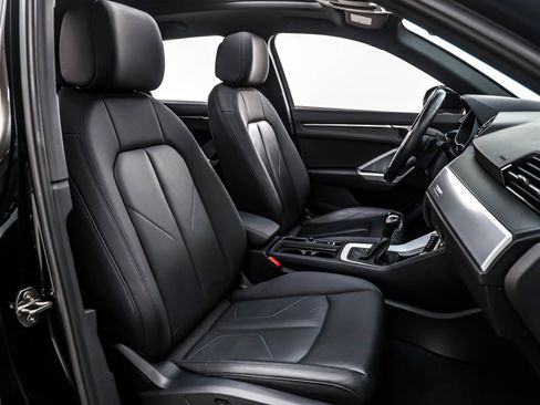 Used 2021 Audi Q3 2.0T Premium image 6