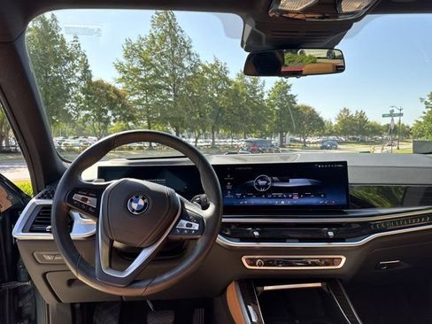 Certified 2024 BMW X5 xDrive40i w/ Premium Package AWD/4WD image 12
