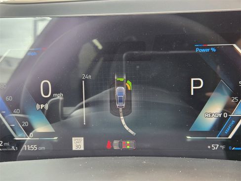 New 2026 BMW X5 xDrive50e w/ Executive Package image 18