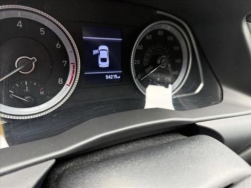 Used 2021 Hyundai Sonata SE w/ Preferred Accessory Package FWD image 3