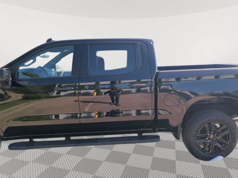 Used 2024 Chevrolet Silverado 1500 Custom Trail Boss AWD/4WD image 26