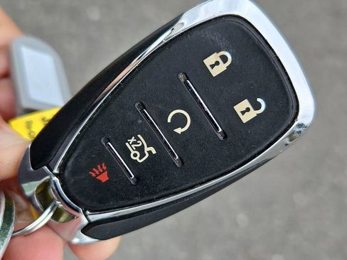 Used 2024 Chevrolet Malibu LT image 35