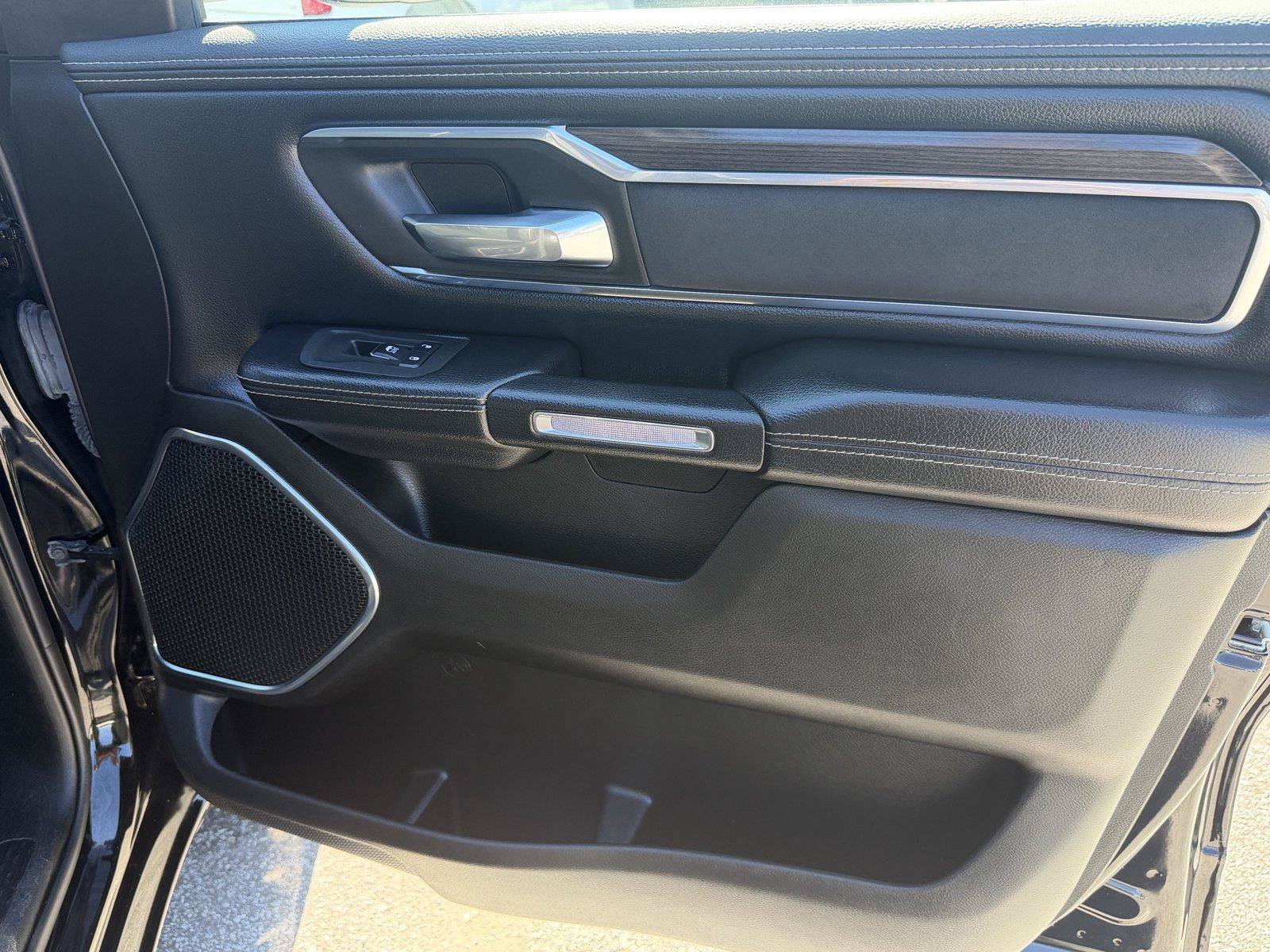 Used 2025 RAM 1500 Laramie AWD/4WD image 24