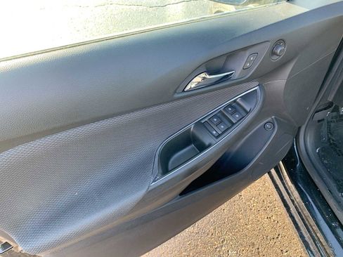 Used 2019 Chevrolet Cruze LT w/ Convenience Package image 20