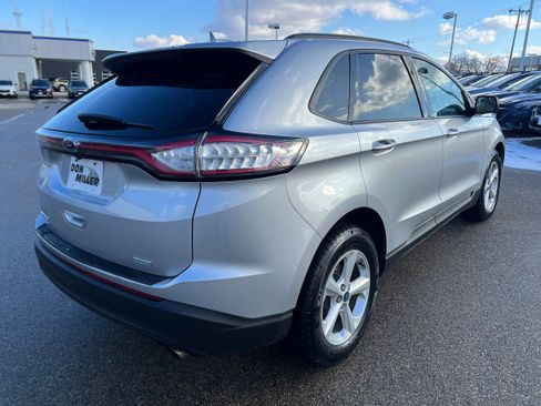 Used 2018 Ford Edge SE image 7