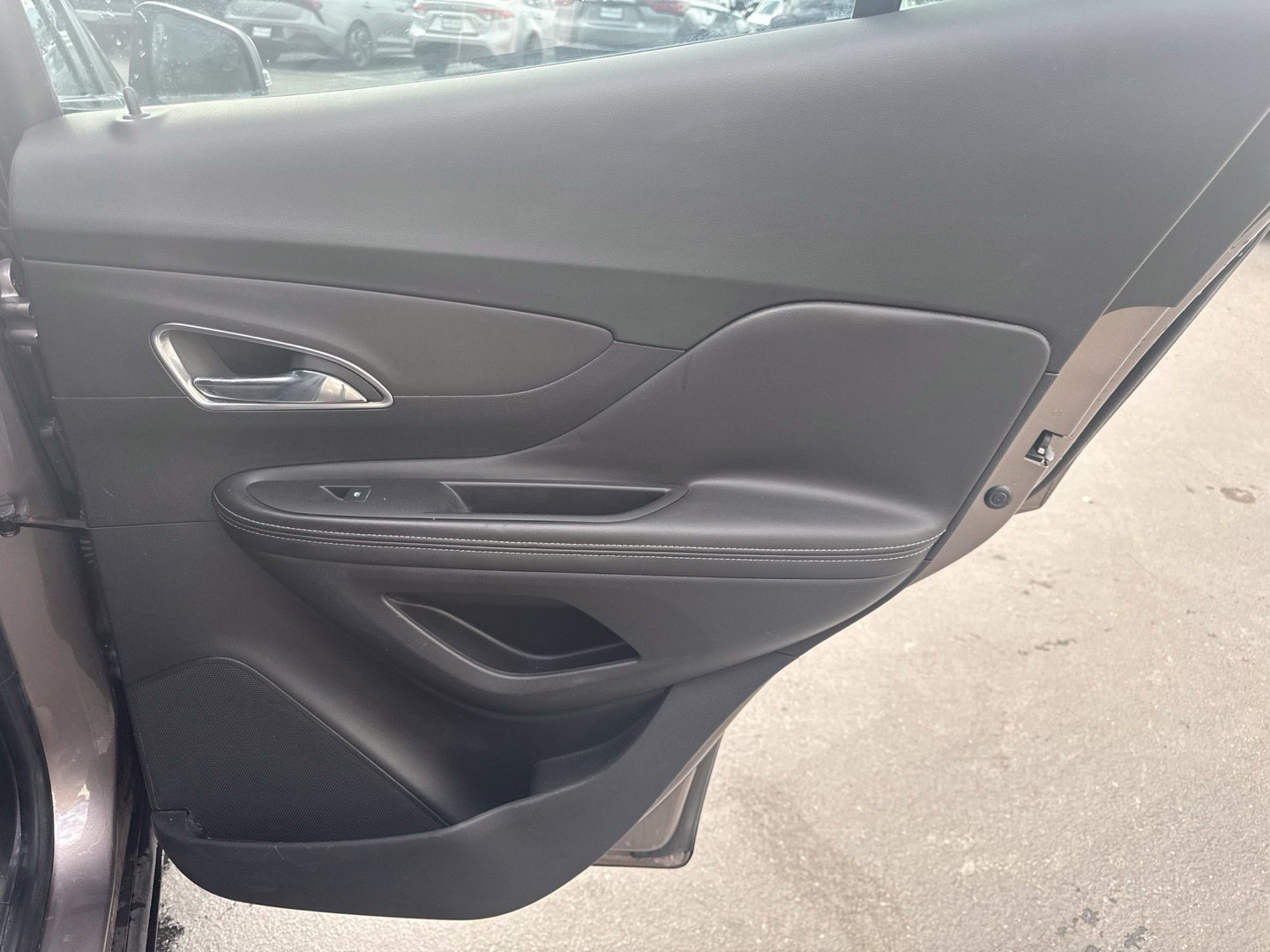 Used 2014 Buick Encore FWD image 13