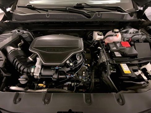 Used 2025 Chevrolet Blazer RS FWD image 10