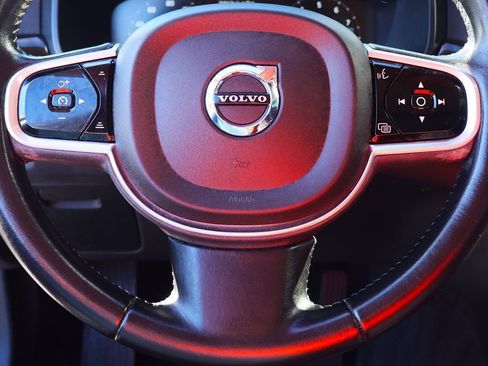 Used 2018 Volvo S90 T8 Momentum w/ Convenience Package image 62