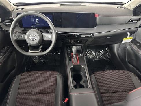 New 2025 Nissan Kicks SR image 21