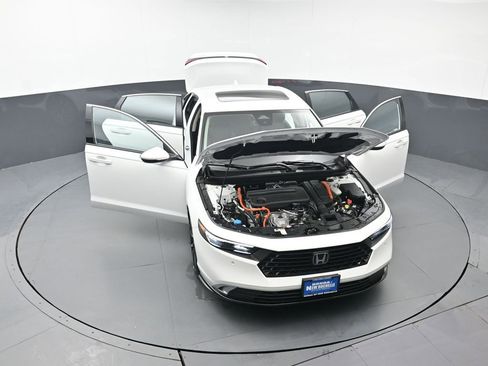 Certified 2024 Honda Accord Touring image 59