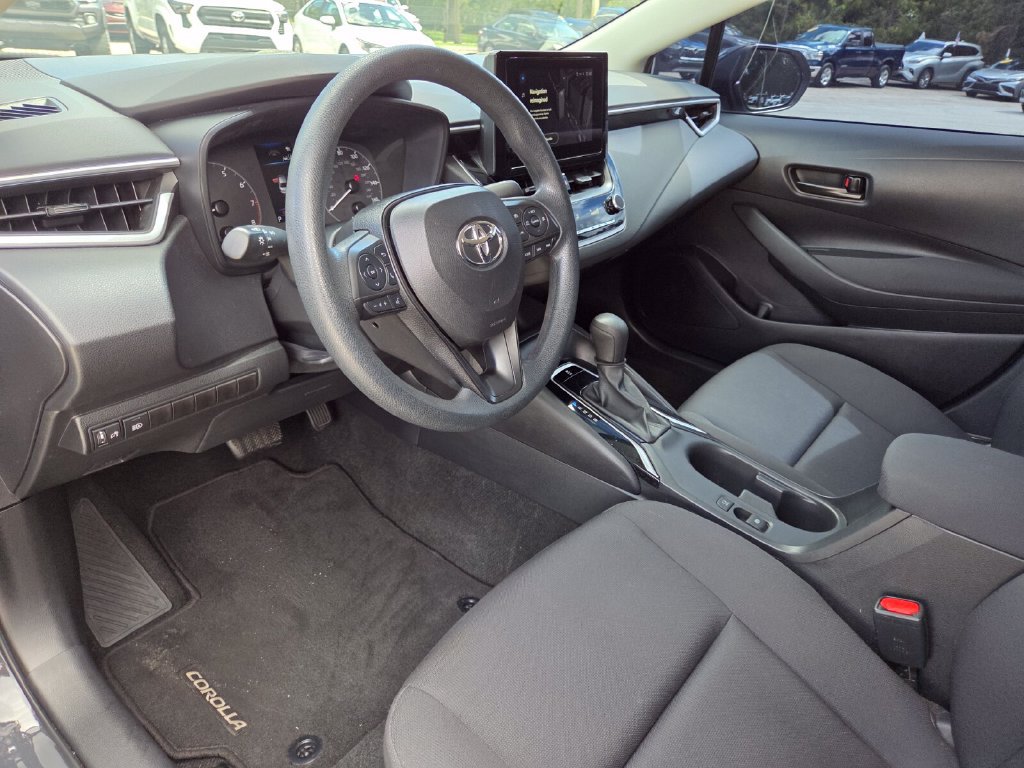 Used 2024 Toyota Corolla LE FWD image 25