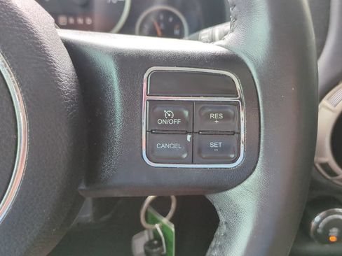 Used 2016 Jeep Wrangler Unlimited Sahara AWD/4WD image 21