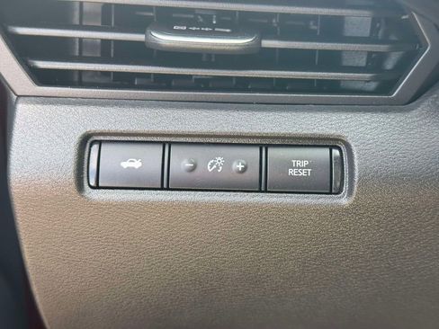 Used 2025 Nissan Altima 2.5 SR w/ SR Premium Package FWD image 20