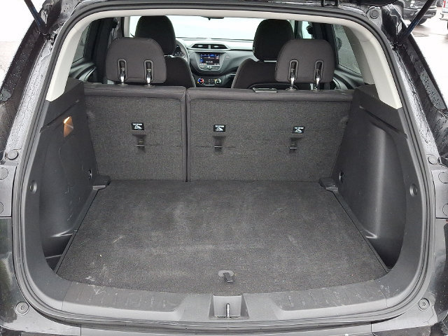 Used 2023 Chevrolet TrailBlazer LT FWD image 28