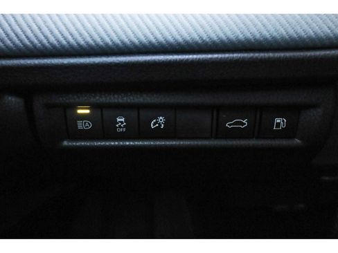 Used 2025 Toyota Camry SE w/ Convenience Package image 19