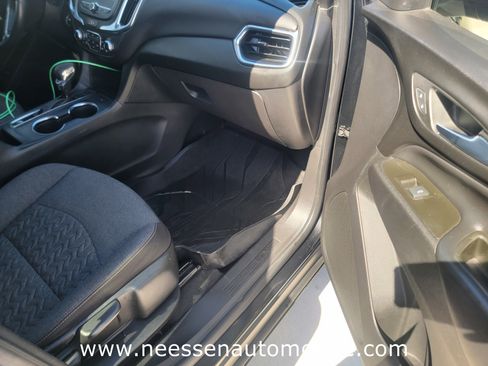 Used 2022 Chevrolet Equinox LT image 9