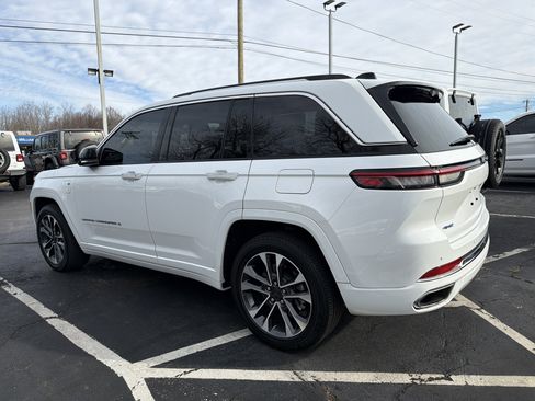 Used 2022 Jeep Grand Cherokee Overland image 5