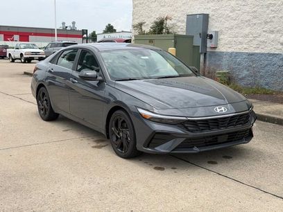 New 2026 Hyundai Elantra SEL Sport Premium
