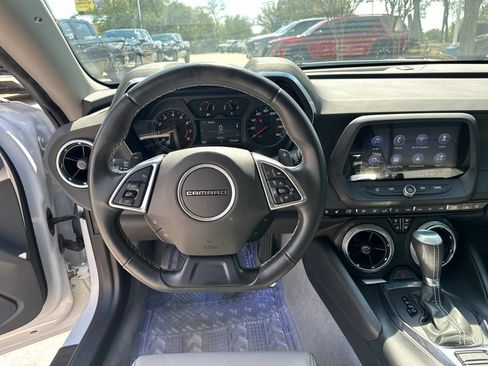 Used 2023 Chevrolet Camaro LT w/ Technology Package RWD image 13