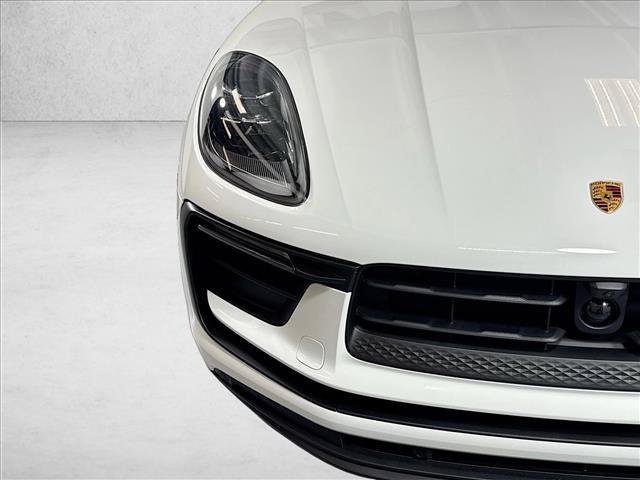 Used 2026 Porsche Macan AWD/4WD image 28