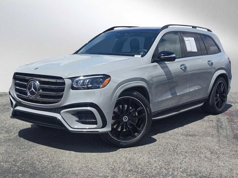 Used 2024 Mercedes-Benz GLS 450 4MATIC image 1