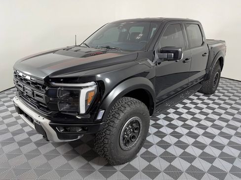 Used 2025 Ford F150 Raptor AWD/4WD image 7