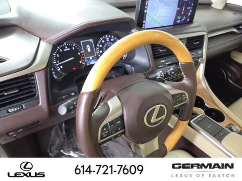 Used 2020 Lexus RX 350L Premium w/ Premium Package AWD/4WD image 17