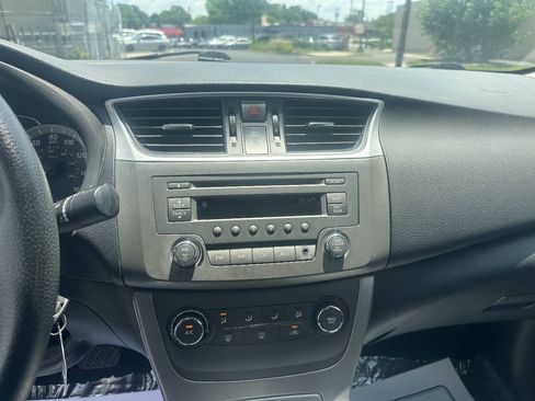 Used 2014 Nissan Sentra SV FWD image 13