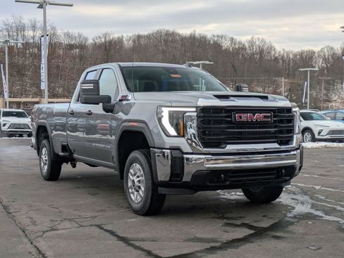 New 2026 GMC Sierra 2500 Pro image 3