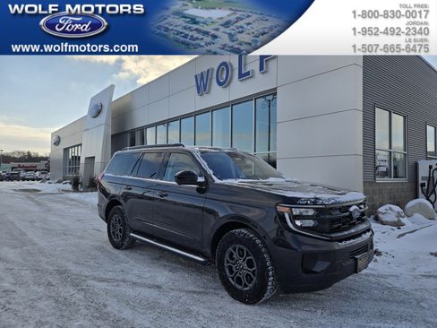 Used 2025 Ford Expedition Active image 1