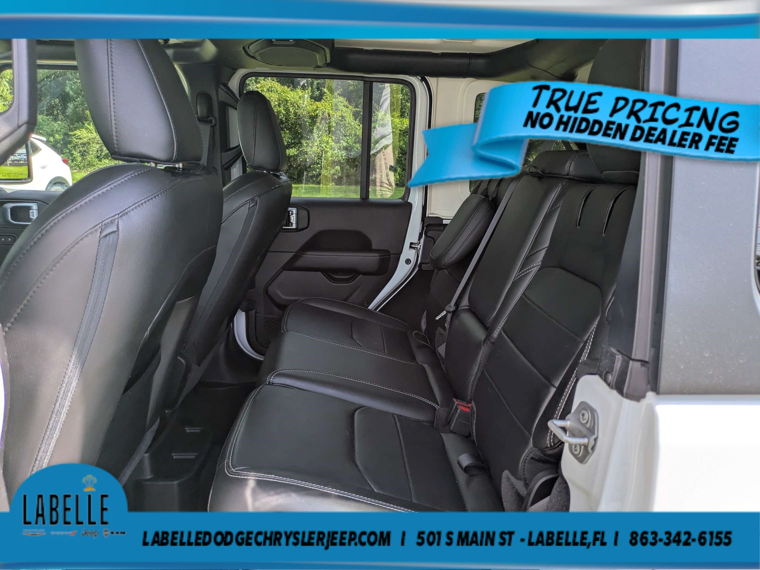 Used 2023 Jeep Wrangler Unlimited Sahara AWD/4WD image 14