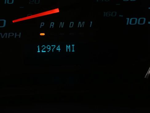 Used 2025 Chevrolet Express 2500 w/ Driver Convenience Package RWD image 23